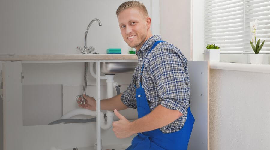 Burst Pipe Emergency Service in Gulliver, MI